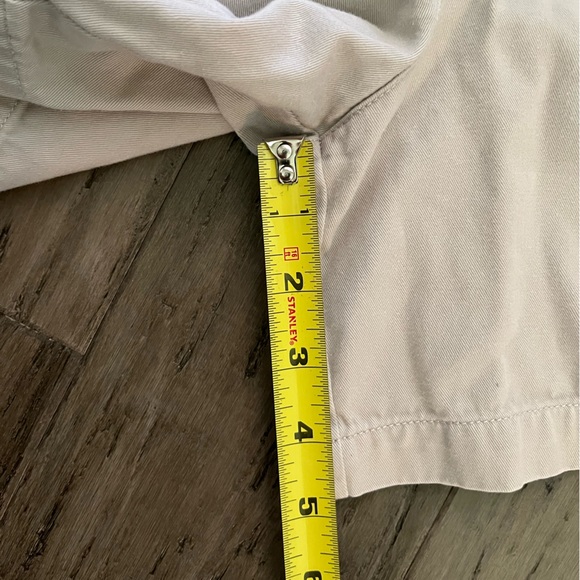 HSZ Studio Khaki Shorts Size 10 - Picture 2 of 9